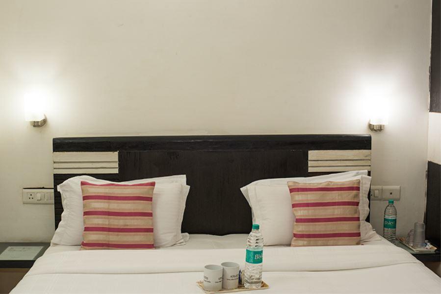 Aura Suites Gurgaon Exteriör bild