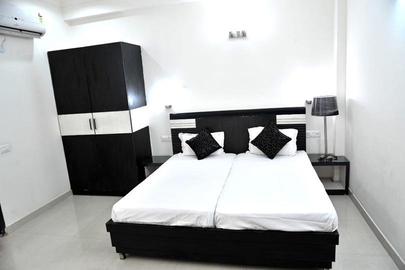 Aura Suites Gurgaon Exteriör bild